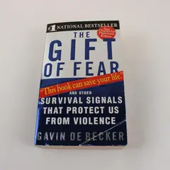 Vintage The Gift of Fear Survival Signals Gavin De Becker 1998 PB W/New Chapter