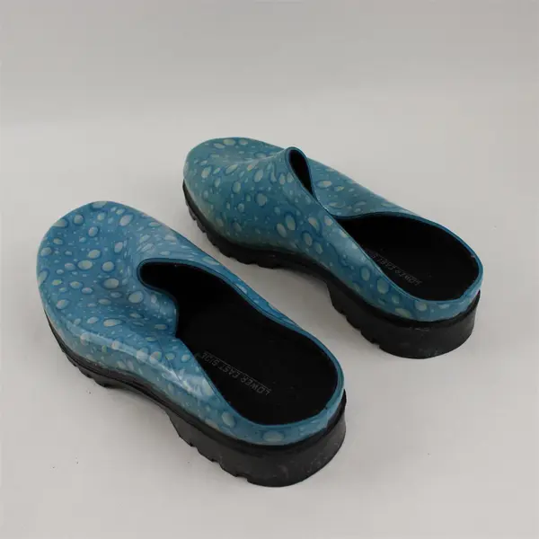 Lower East Side Blue Raindrop Print Clogs Women's U.S. Size 9