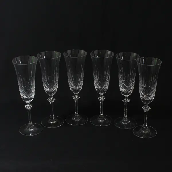 Lot Of 6 Oneida Matching Unknown Pattern Clear Glass Champagne Flutes 8.5" Tall