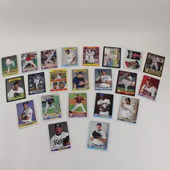 Lot of 22 Upper Deck O-Pee-Chee Baseball Trading Cards 2009
