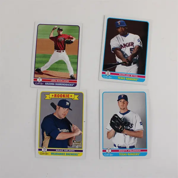 Lot of 22 Upper Deck O-Pee-Chee Baseball Trading Cards 2009