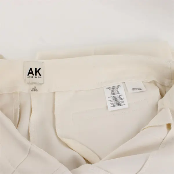 Anne Klein Off-White Cropped Pants Gold Button Details Women's 10