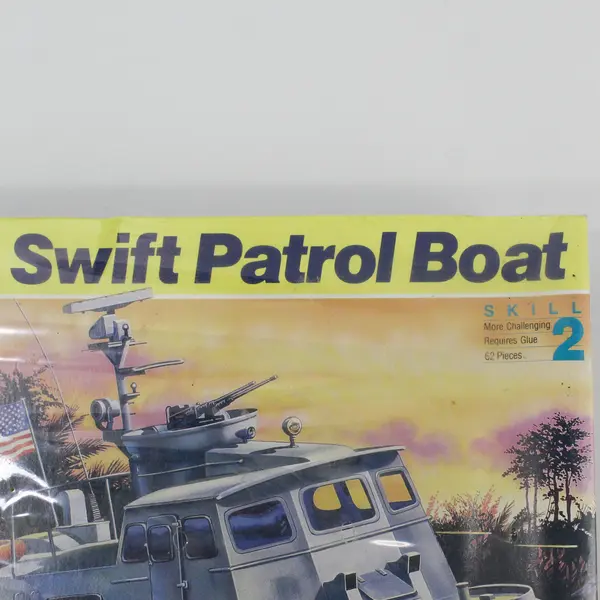 Revell Swift Patrol Boat 1:48 Scale Model Kit 5104 SEALED