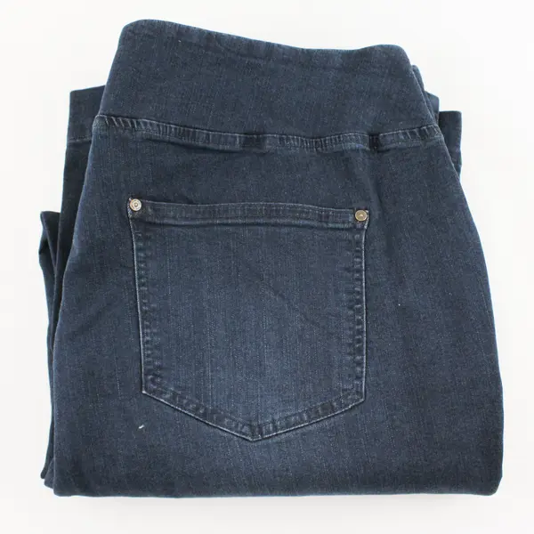 Belle by Kim Gravel Dark Blue Wash Pull-On Straight Leg Jeans Front Seam 22WP