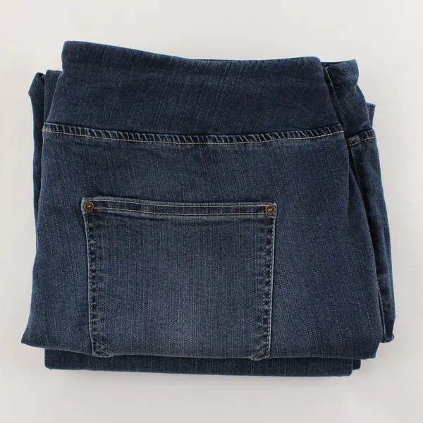 Belle by Kim Gravel Blue Pull-On Wide Leg Jeans Front Seam 22WP