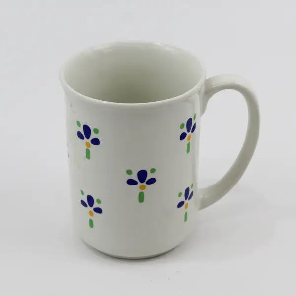 Set of 3 Avon Fresh Flowers Stoneware Coffee Mugs
