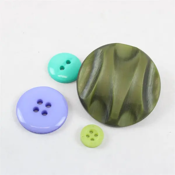 Lot of Assorted Buttons Sewing Craft Mixed Lot
