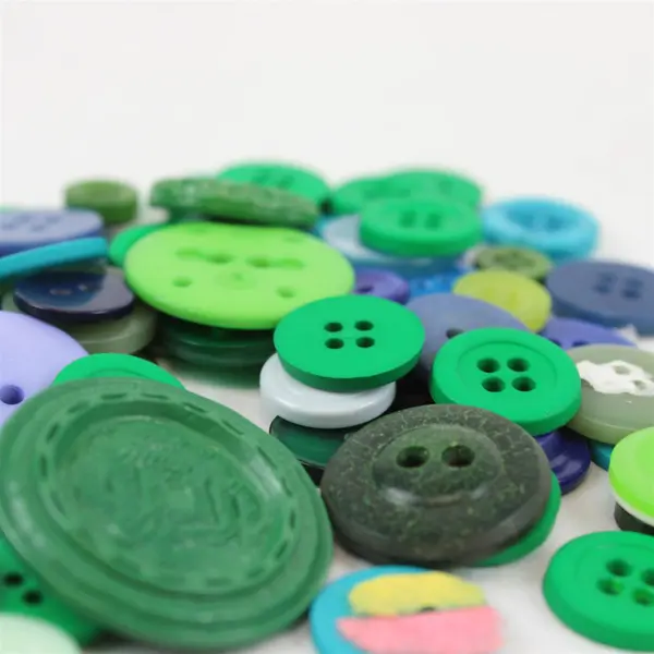 Lot of Assorted Buttons Sewing Craft Mixed Lot