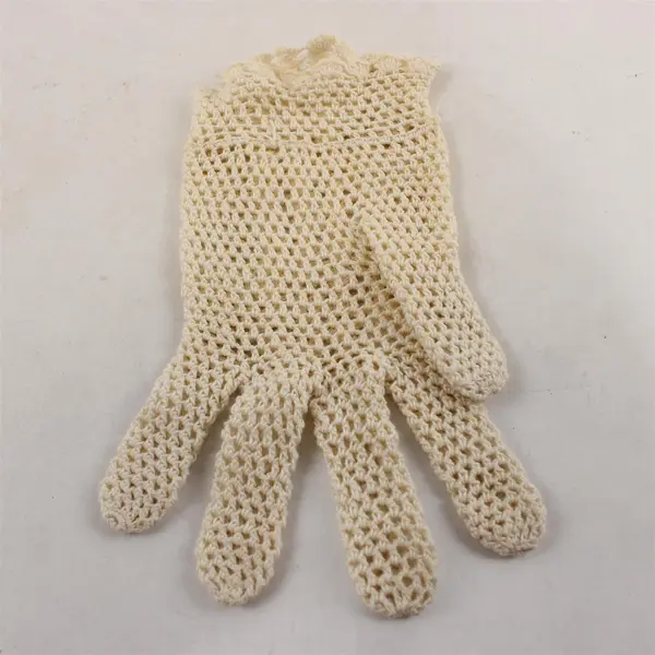  Vintage Girls' Off-White Crocheted Gloves