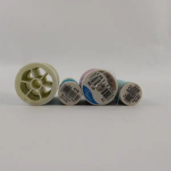 Lot of 8 Coats & Clark Sewing Thread Spools Mixed Colors