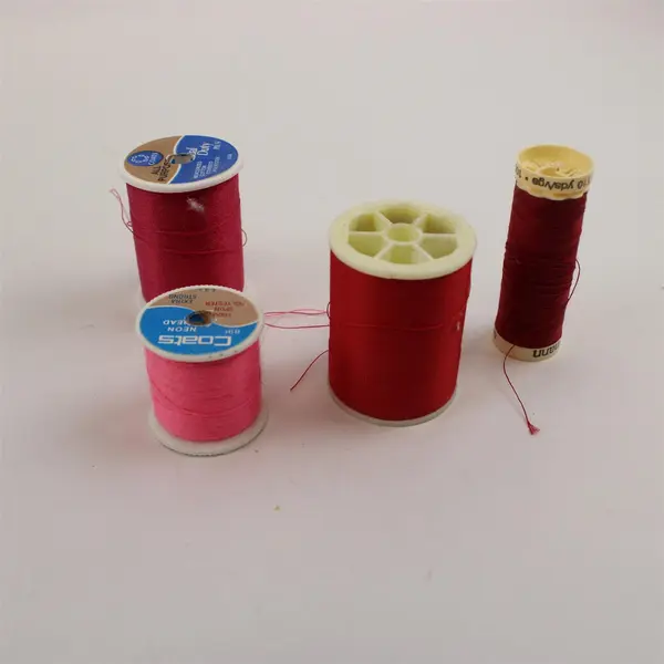 Lot of 8 Coats & Clark Sewing Thread Spools Mixed Colors