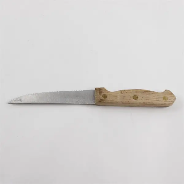 Set of 3 Farberware Serrated Steak Knives with Light Wood Handle