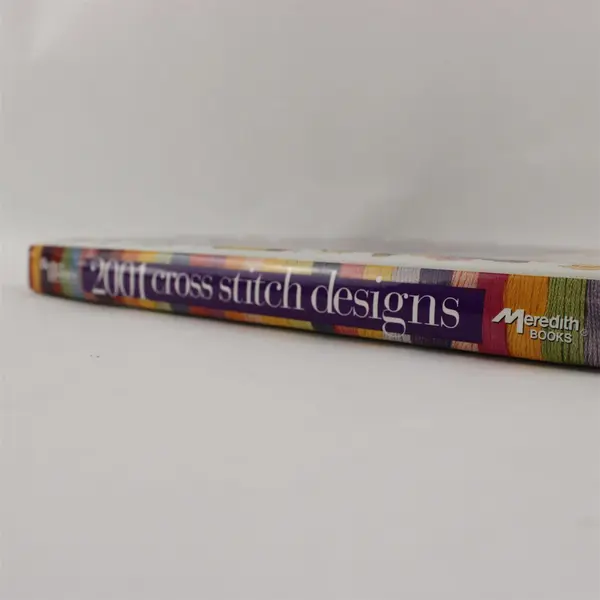 Better Homes & Gardens 2001 Cross Stitch Designs Reference Book 1999 HC DJ
