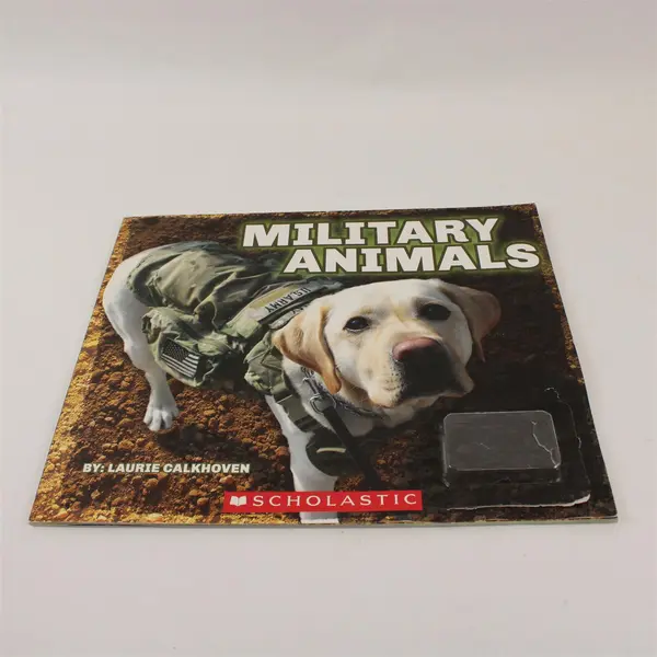 Military Animals by Laurie Calkhoven 2015 Paperback Good Missing Dog Tags 
