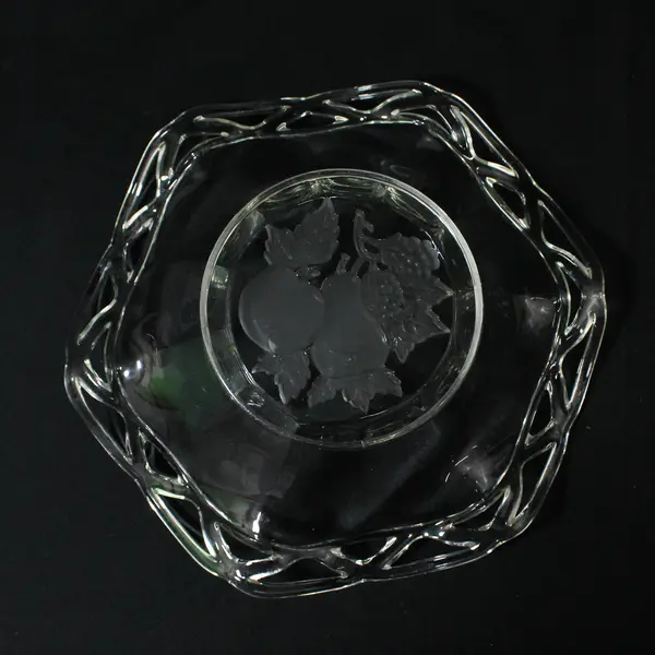 Imperial Glass Co Intaglio Pattern Clear Pressed Glass Bowl Crochet Edges 8.25"
