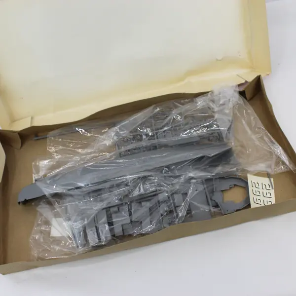 1987 Lindberg U.S. Navy Minesweeper Motorized Military Ship 1/125 Model Kit 761