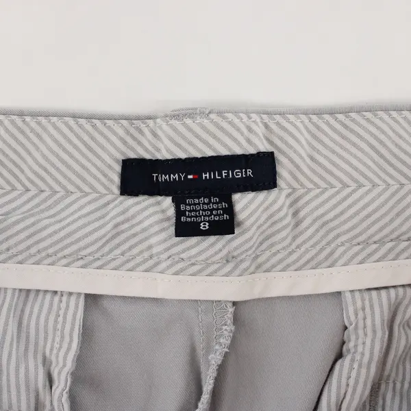 Tommy Hilfiger Shorts Womens Size 8 Gray Flat Front Cotton Chino 