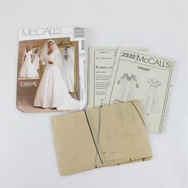 1999 McCall's Pattern 2532 Women's Wedding Gowns Size RR 18W-24W UNCUT