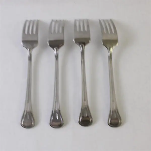 Lot of 4 Retroneu Mira Salad Forks 18/8 Stainless Steel Flatware Set