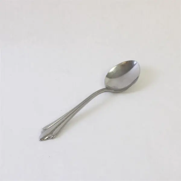 Lot of 4 Reed & Barton Rebacraft Sarajevo Stainless Teaspoons