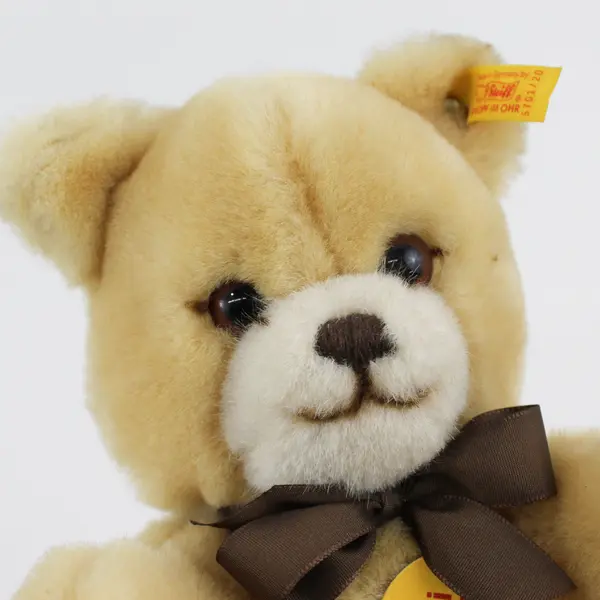 Steiff Kiddi 5701/20 Light Tan Beige Stuffed Bear 7 in Tags Intact