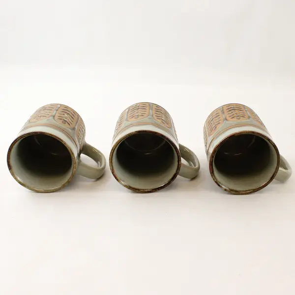 Set of 3 Ceramic Mugs Green Gray Rust Leaf Motif