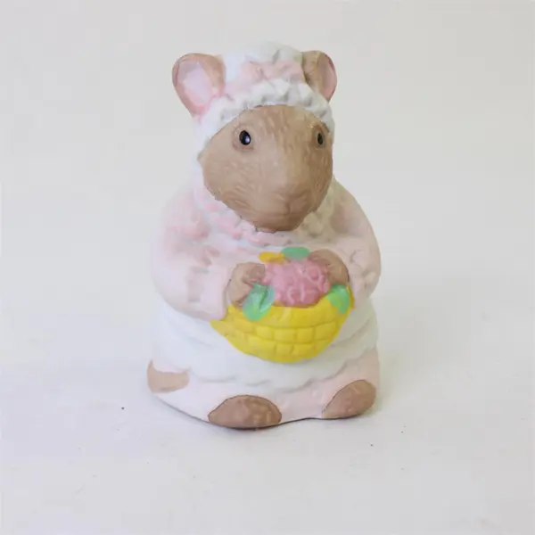 Vintage Ceramic Country Mice Salt & Pepper Shakers Mr & Mrs Mouse Set
