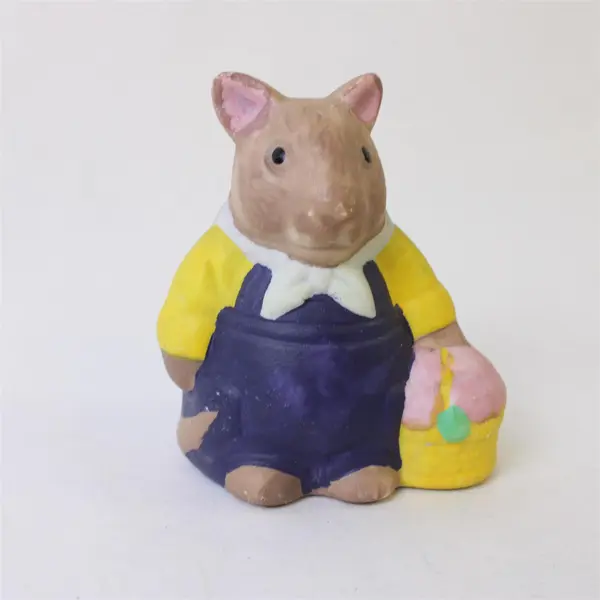 Vintage Ceramic Country Mice Salt & Pepper Shakers Mr & Mrs Mouse Set
