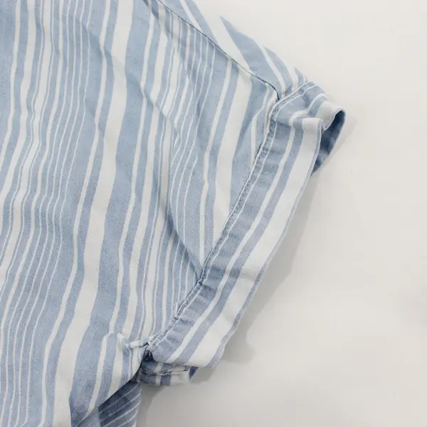 Zac & Rachel Women's Small Blue/White Tie Front Button Up Short Sleeve Blouse