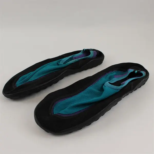 Women's Blue Purple Black Water Shoes Sz 9 Pre-Owned Fair Condition