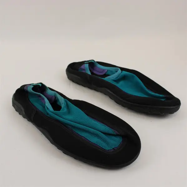 Women's Blue Purple Black Water Shoes Sz 9 Pre-Owned Fair Condition