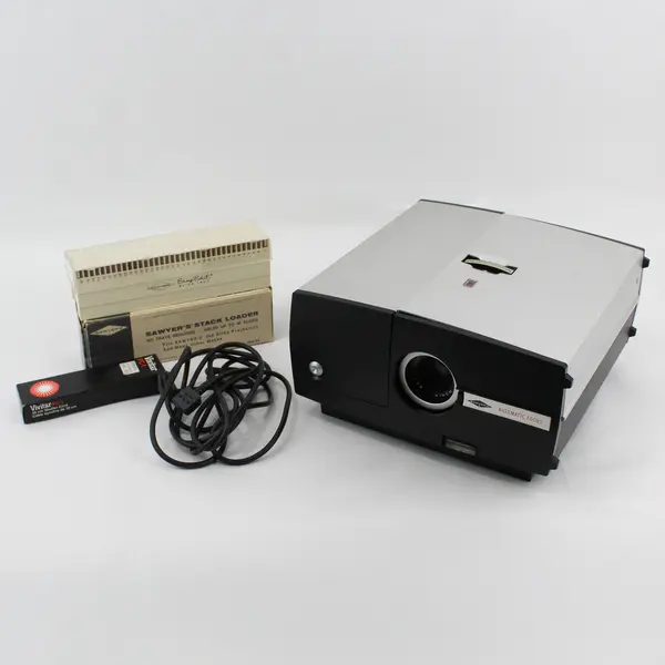 Vintage Sawyer's Rotomatic 707 AQ Auto Focus Slide Projector w/ Tray Loader