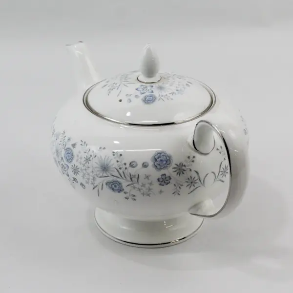 Vintage Wedgwood Belle Fleur Bone China Teapot England 5.75" Tall