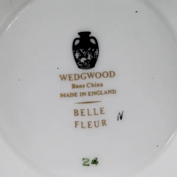 Vintage Wedgwood Belle Fleur Bone China Teapot England 5.75" Tall