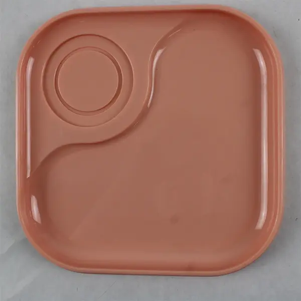 Lot of 4 Vintage Rubbermaid #3850 Pink Mauve Melamine Lunch Snack Trays