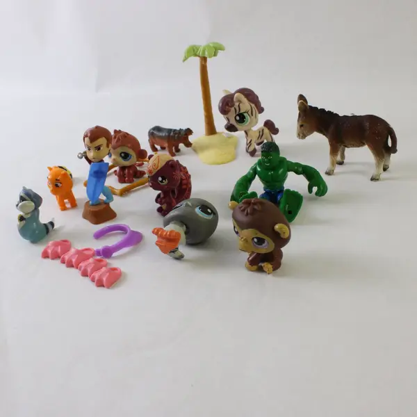 Lot of 18  Assorted Plastic Toys: Animals, Figures, Car, Hulk, Mixed
