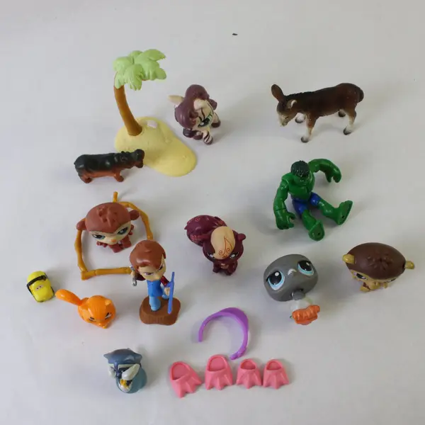 Lot of 18  Assorted Plastic Toys: Animals, Figures, Car, Hulk, Mixed
