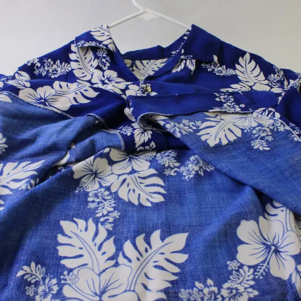 Blue White Hibiscus Hawaiian Shirt Floral Summer Beach Vacation Medium