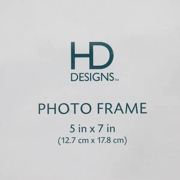 HD Designs Ornate Metal (Silver) Desktop Photo Frame 5"x7" size photo, India 