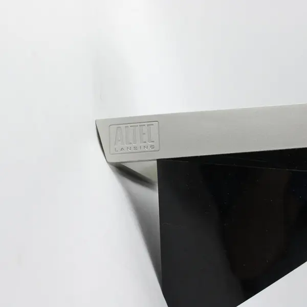 Altec Lansing VS2621 Powered Computer Speakers Silver Black Desktop Pair
