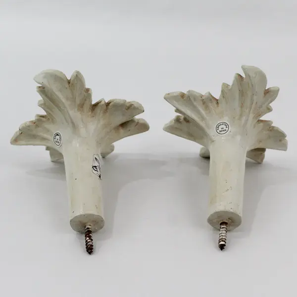 Set of 2 Carved Maple Leaf Wall Holdback Hooks Decorative For Curtains