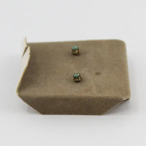 Vintage Small Stud Earrings Green Stones
