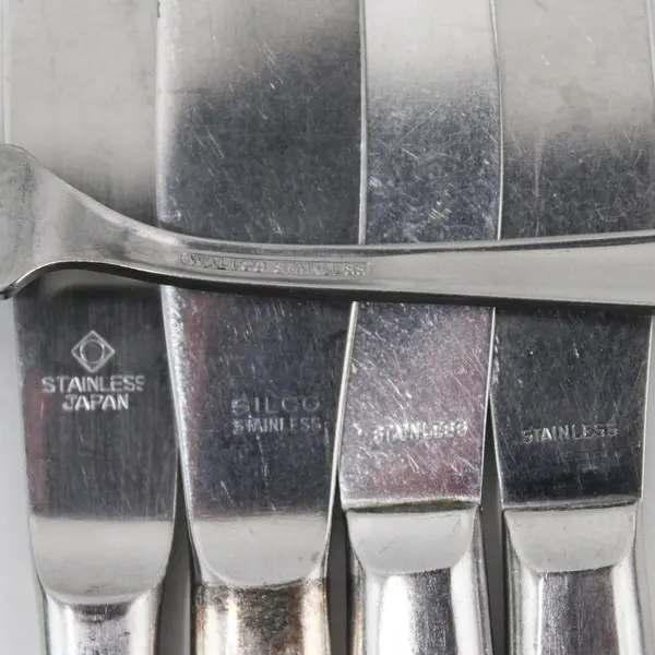 Lot of 5 Stainless Steel Dinner Butter Knives Intl Silver Silco Wallco