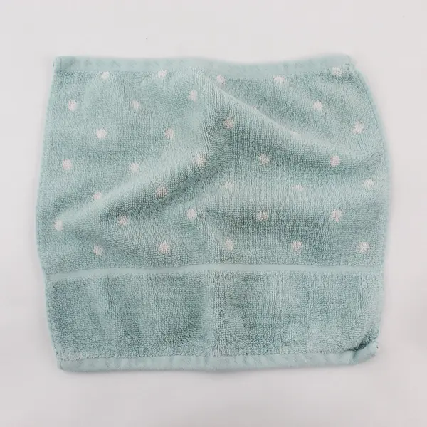 Lot of 5 Cynthia Rowley Blue and White Polka Dot Cotton Towels