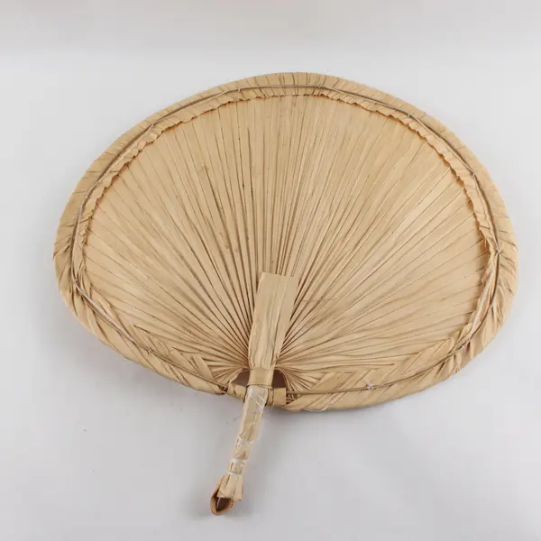 Lot of Six Hand Woven Palm Leaf Fans Unbranded Pre-owned Good Condition