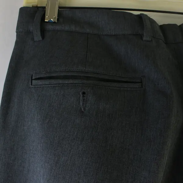 Greg Norman Men's Grey Business Casual Pants Size 34x30 Pre-Owned Good Condition