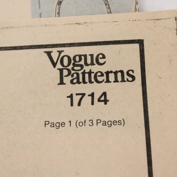 Vogue Patterns 1714 Table Linens Sewing Pattern