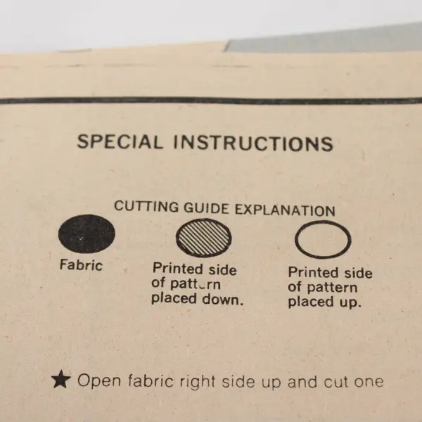 Vogue Patterns 1714 Table Linens Sewing Pattern