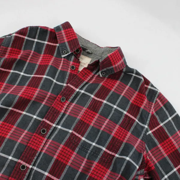 Original Weatherproof Vintage Men's M Red Plaid Button-Up Flannel Shirt