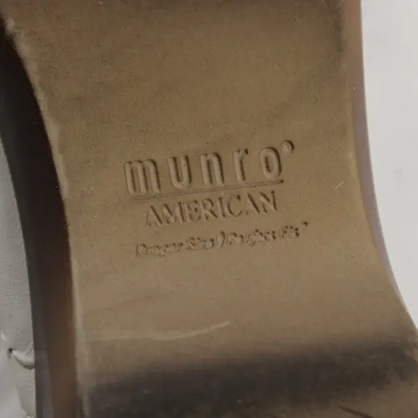 Munro American Womens 9.5 White Leather Slide Sandals Beige Footbed